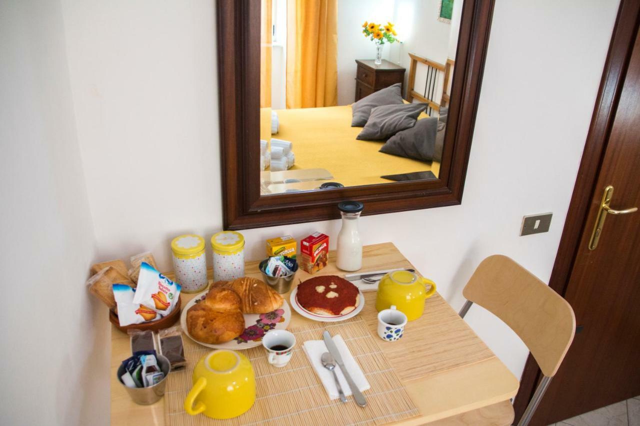 B&B Carbonara Napoli Exterior photo